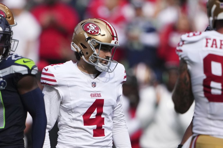 Kyle Shanahan says 'no question' Jake Moody will remain 49ers' kicker after struggling in opener | iNFOnews.ca