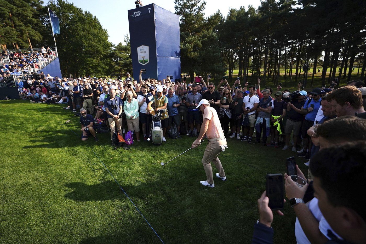 Journeyman ties 36-hole record at Wentworth to lead by two; McIlroy four shots back | iNFOnews.ca Journeyman ties 36-hole record at Wentworth to lead by two; McIlroy four shots back | iNFOnews.ca