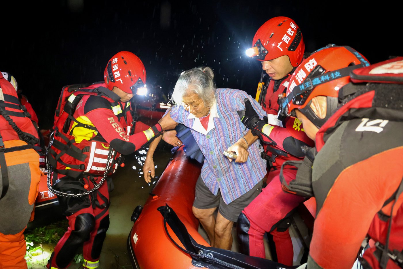Flooding from days of heavy rain in southern China has killed 39 people | iNFOnews.ca Flooding from days of heavy rain in southern China has killed 39 people | iNFOnews.ca