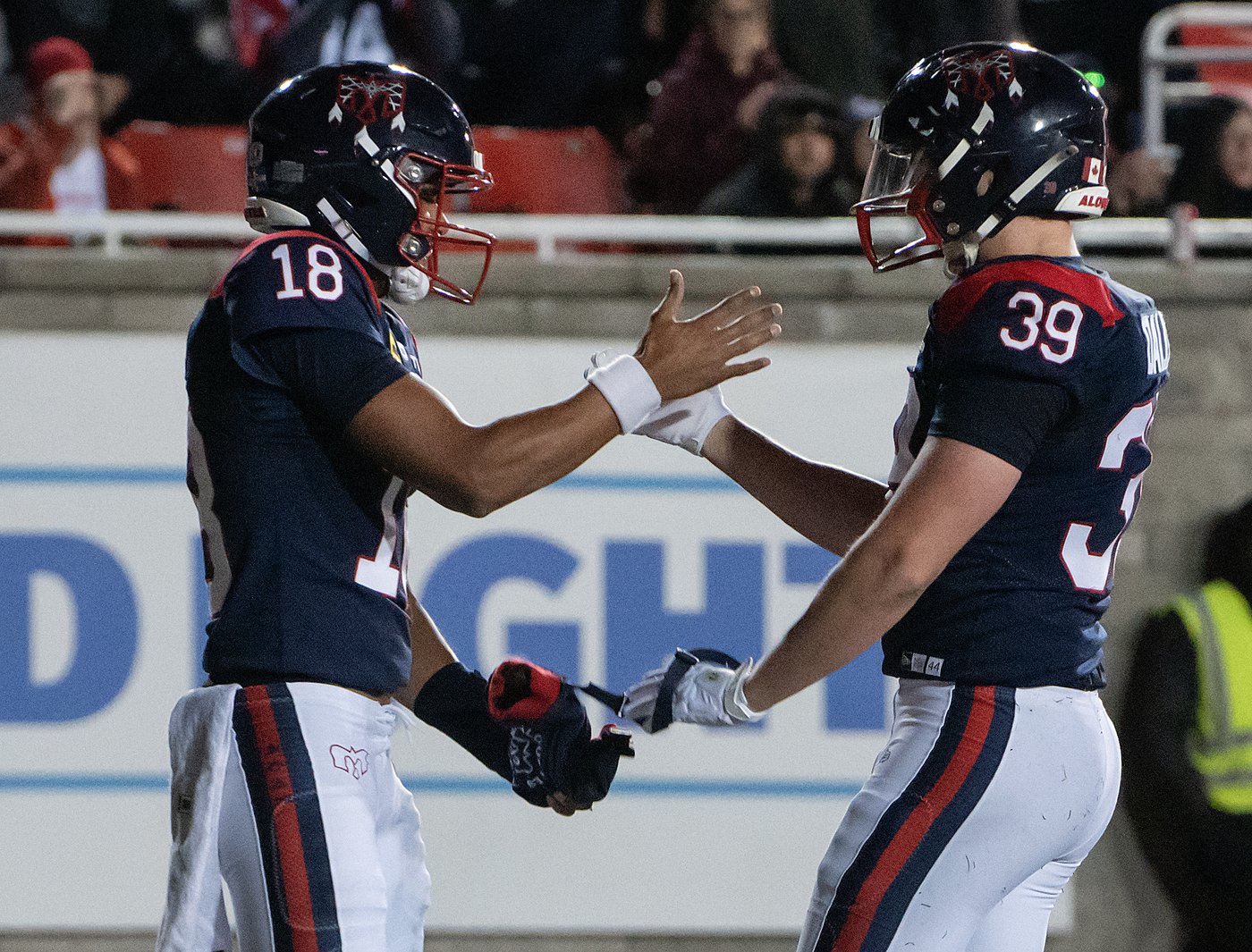 Philpot, Alouettes cruise past Blue Bombers 37-10 to clinch East Division title | iNFOnews.ca