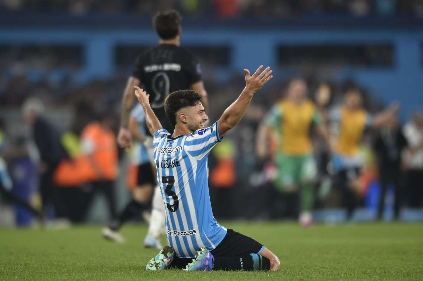 Depay's Corinthians knocked out by Argentina's Racing in Copa Sudamericana semifinal | iNFOnews.ca
