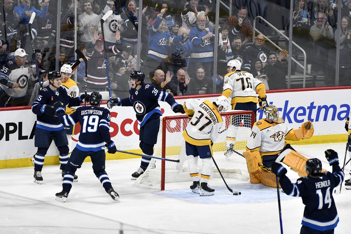 Hellebuyck nets 300th win as Jets soar past Predators 5-2 | iNFOnews.ca