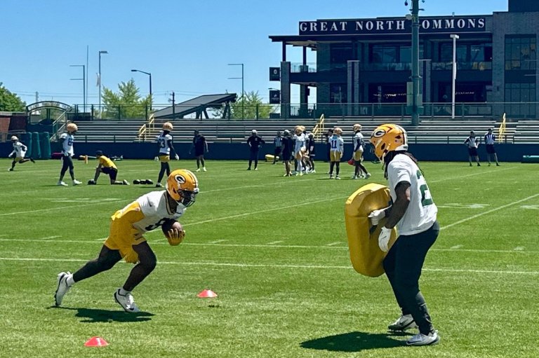 Josh Jacobs practicing with Packers again while prosecutors consider whether to file charges | iNFOnews.ca