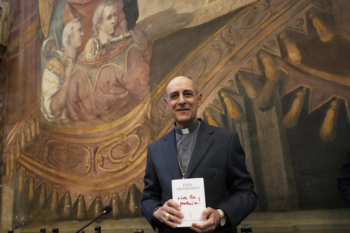 Pope Francis advisers say he'll recover from pneumonia and a 'new stage' is opening for him | iNFOnews.ca Pope Francis advisers say he'll recover from pneumonia and a 'new stage' is opening for him | iNFOnews.ca