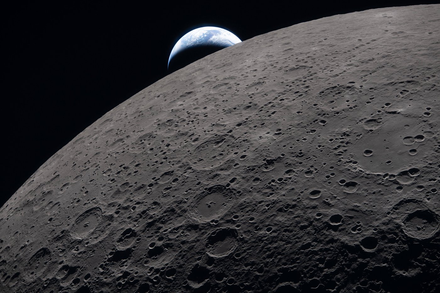 Artemis II astronauts make long-distance call to the space station as they head home from the moon | iNFOnews.ca