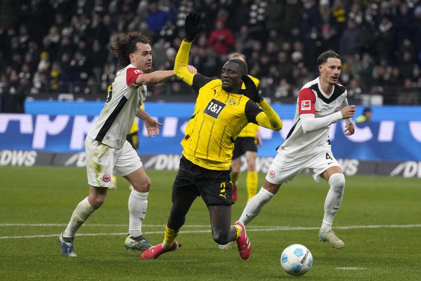 Frankfurt leaves out Omar Marmoush and beats struggling Dortmund in the Bundesliga | iNFOnews.ca
