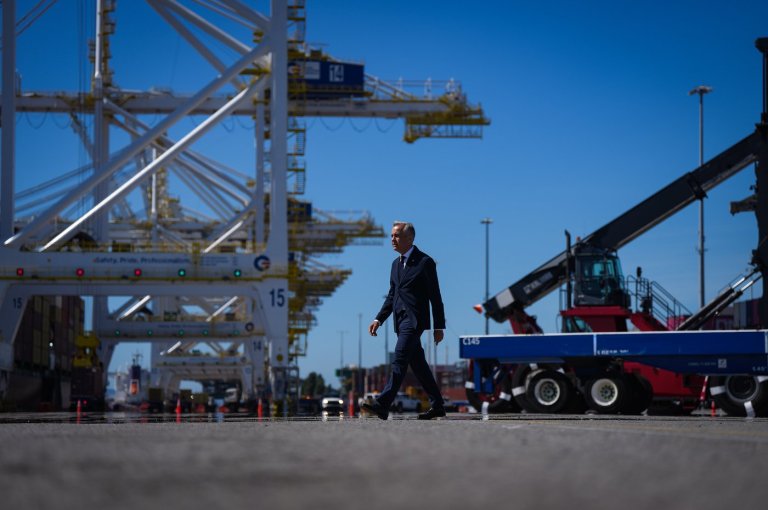Carney touts B.C. port expansion plan to strengthen independence, diversify economy | iNFOnews.ca