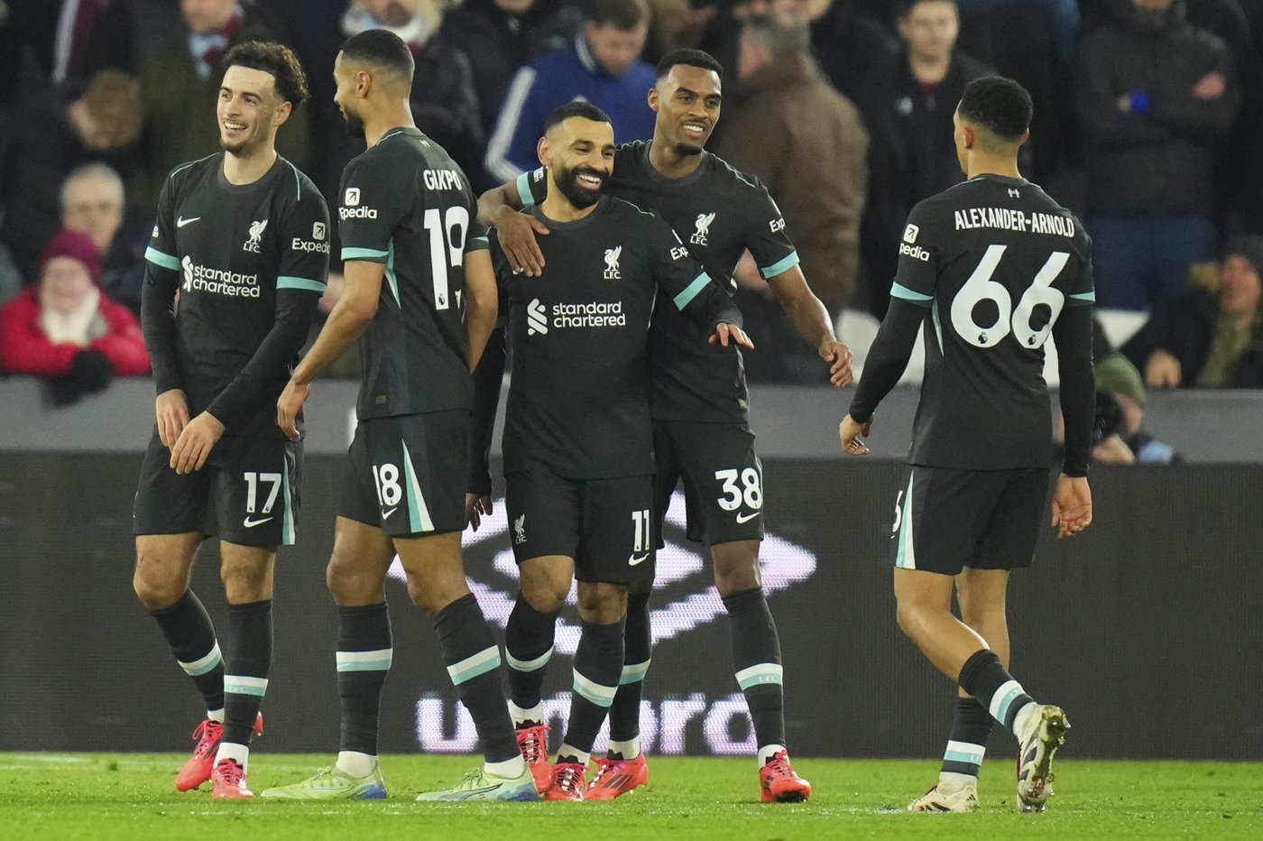 Feels like 1979: Nottingham Forest moves into 2nd place behind rampant Liverpool in Premier League | iNFOnews.ca