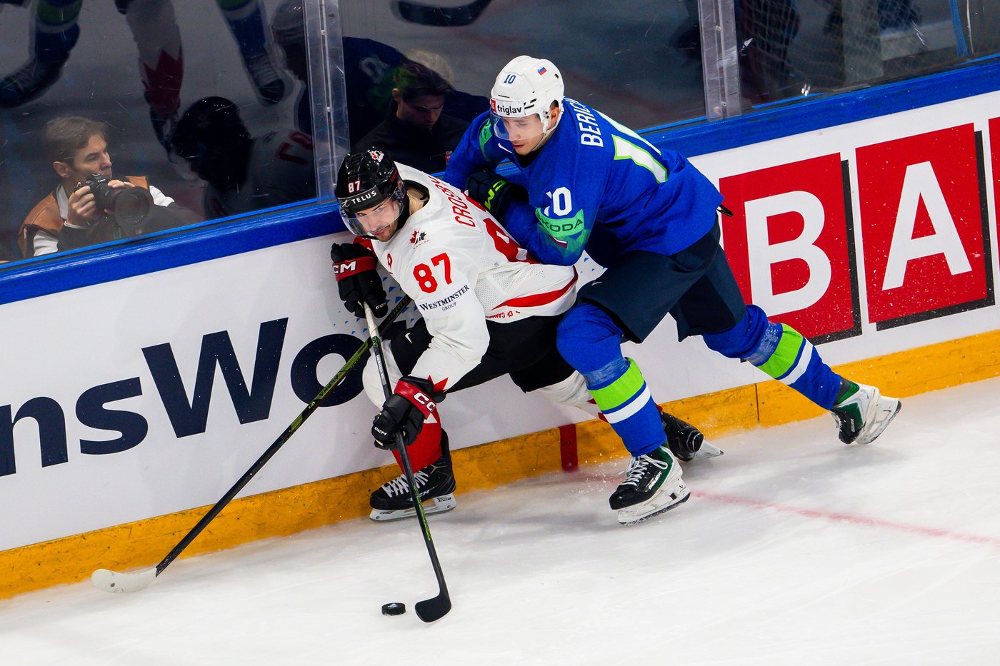 Unheralded Finnie leads the way as Canada beats Slovenia at hockey world championship | iNFOnews.ca Unheralded Finnie leads the way as Canada beats Slovenia at hockey world championship | iNFOnews.ca