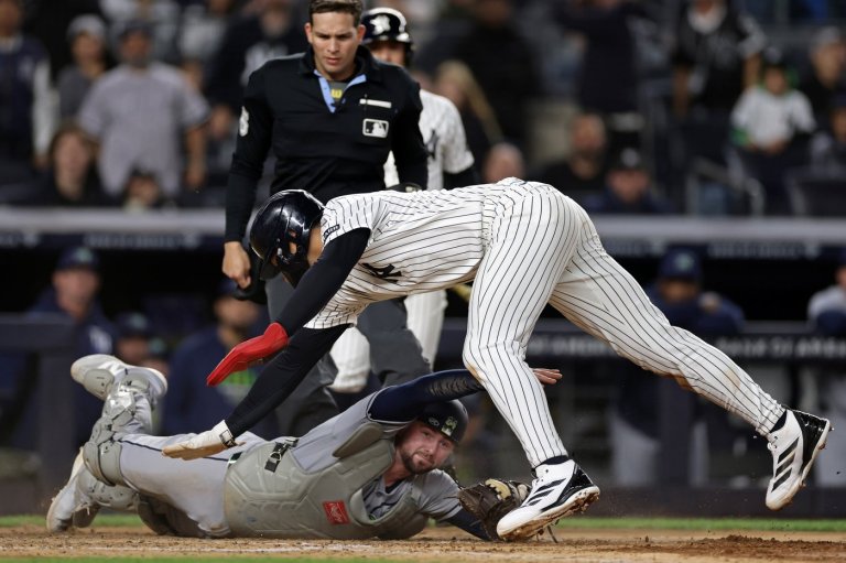 Lombard's incredible slide, tiebreaking homer lift Yanks over Rays. Schlitter finishes with 1.95 ERA | iNFOnews.ca