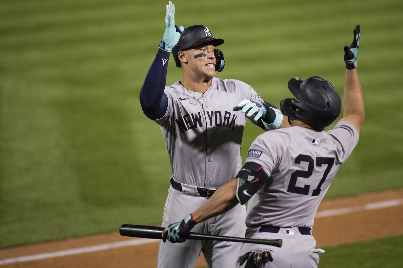 Judge hits major league-leading 54th homer, Stanton, Volpe also connect as Yankees pound A's 10-0 | iNFOnews.ca