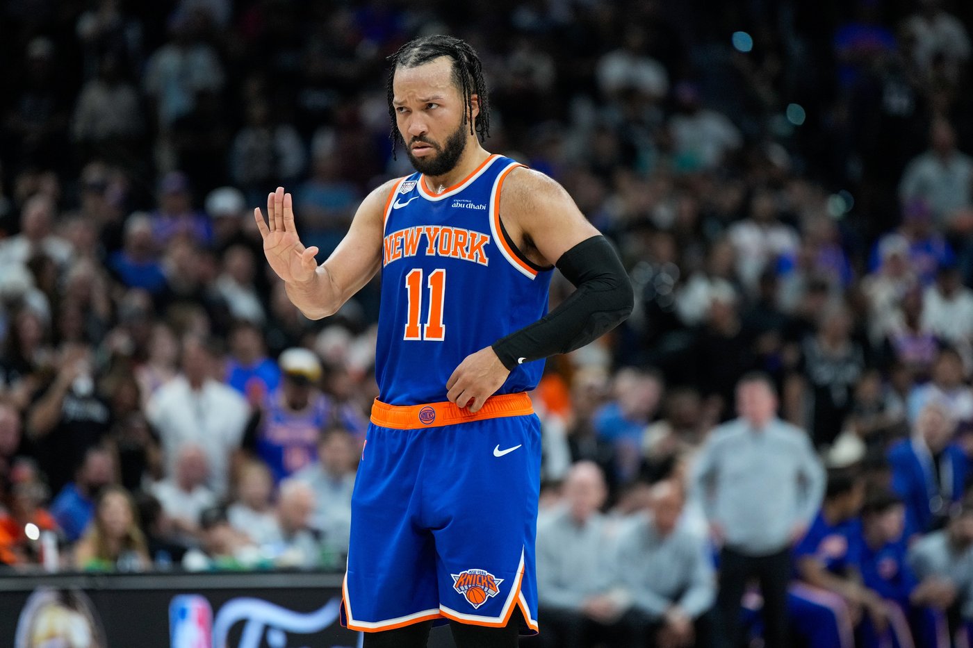 Jalen Brunson has left wrist surgery, Knicks star expected back on court this summer, AP source says | iNFOnews.ca