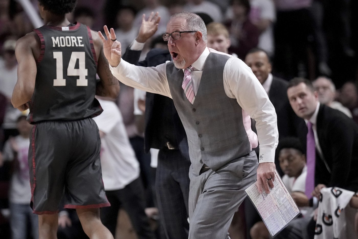 Phelps and Coleman combine for 29 points to lead No. 13 Texas A&M over Oklahoma 75-68 | iNFOnews.ca Phelps and Coleman combine for 29 points to lead No. 13 Texas A&M over Oklahoma 75-68 | iNFOnews.ca