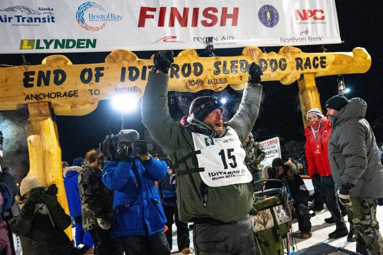 After training in deep snow and bitter cold, ex-reality show star seeks to win the Iditarod again | iNFOnews.ca