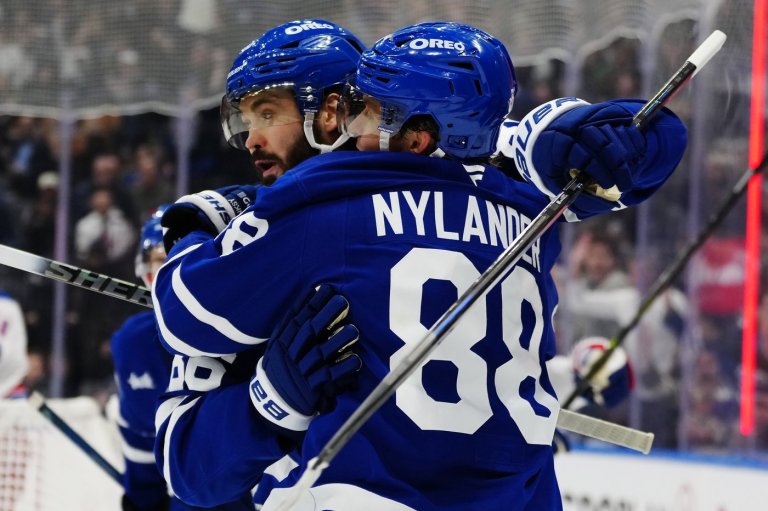 Stecher scores in final minute to lift Maple Leafs to 5-4 win over Rangers | iNFOnews.ca