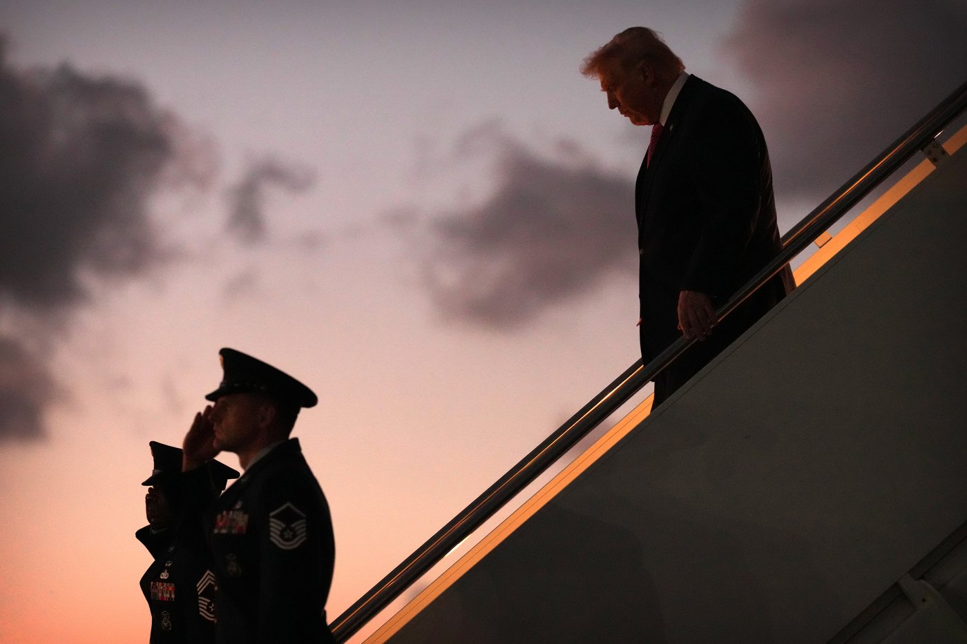 Trump's conflicting messages sow confusion over the Iran war | iNFOnews.ca Trump's conflicting messages sow confusion over the Iran war | iNFOnews.ca