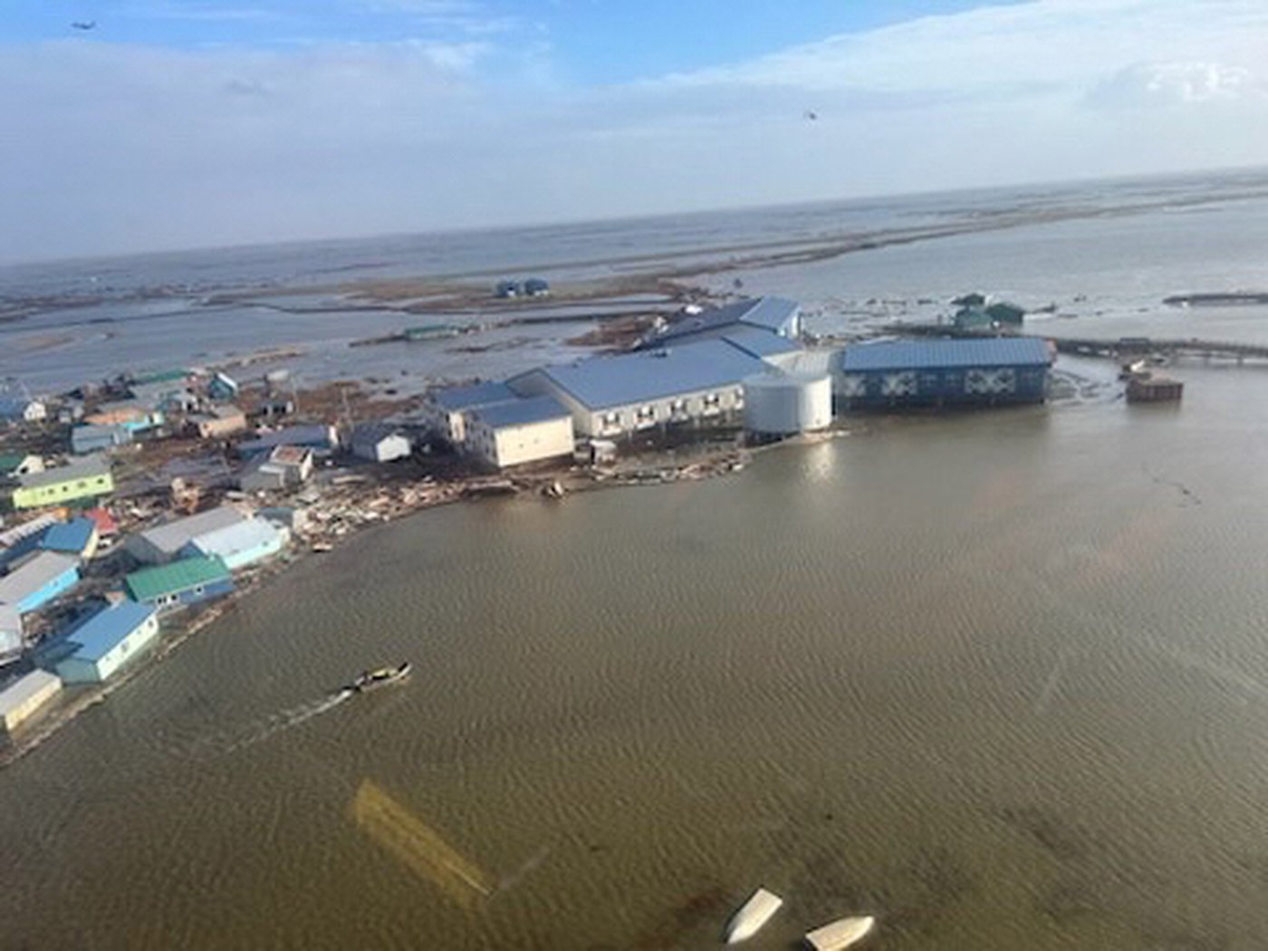 1 dead, 2 missing and dozens rescued after remnants of a typhoon lash western Alaska | iNFOnews.ca 1 dead, 2 missing and dozens rescued after remnants of a typhoon lash western Alaska | iNFOnews.ca