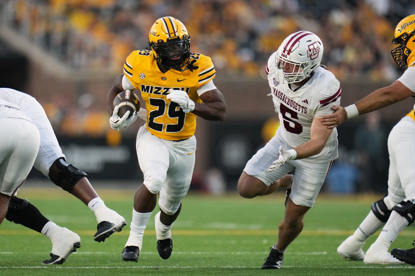 What to watch in the SEC: Tigers try to stem the Tide, and a quieter Red River Rivalry | iNFOnews.ca