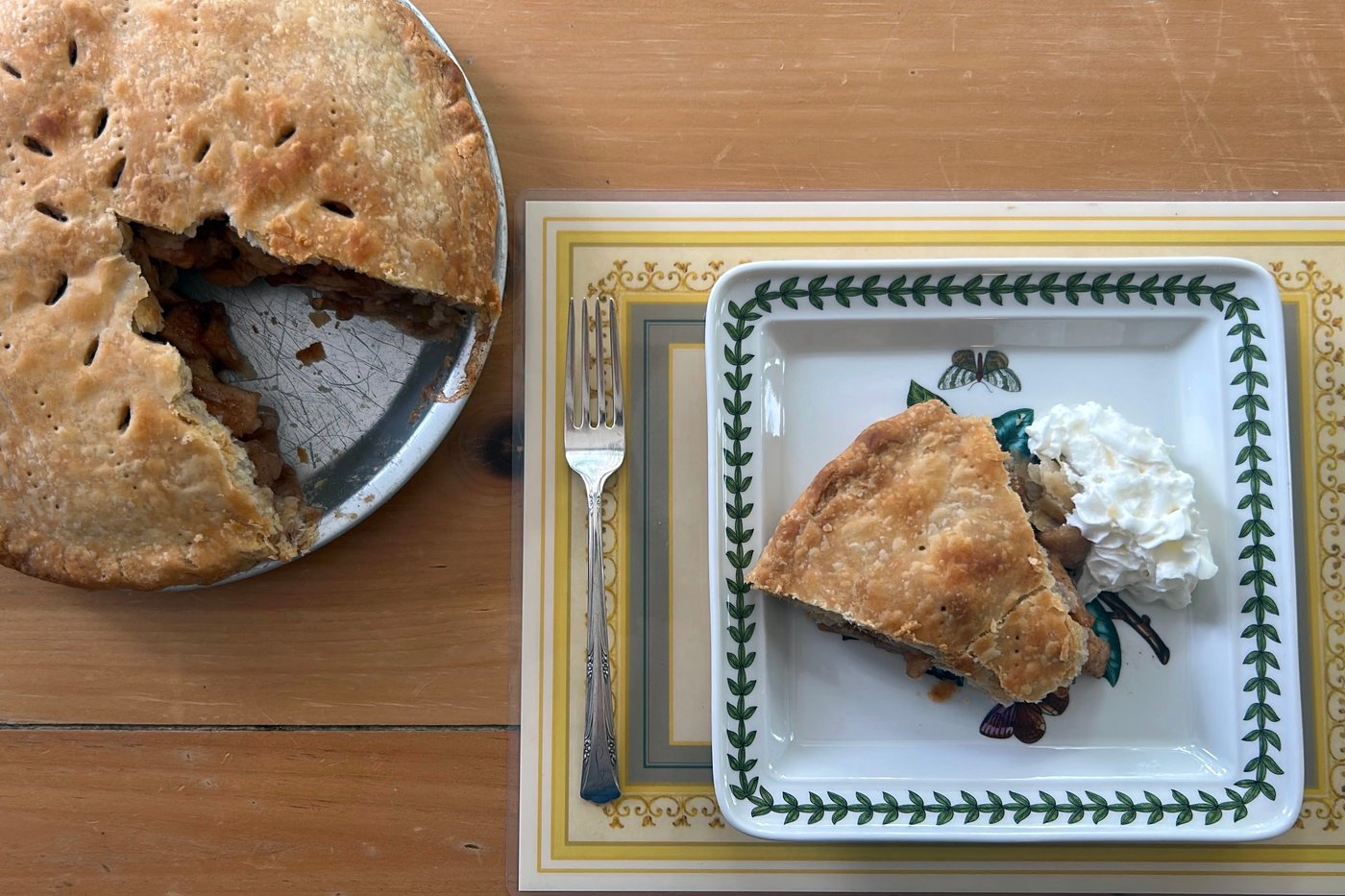 The apple pie (inspired by mom, of course) became the symbolic food of a nation | iNwine