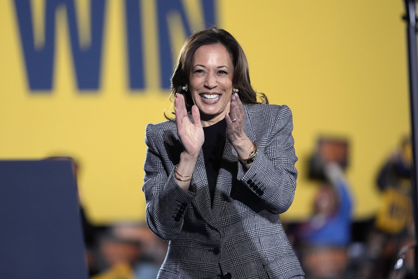 PHOTO COLLECTION: Election 2024 Campaign for President, October 28 | iNFOnews.ca