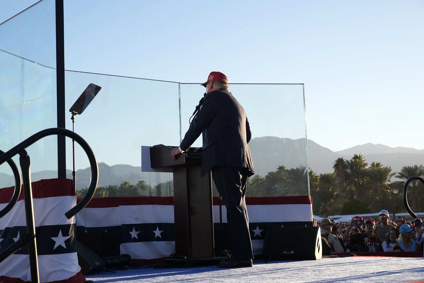 Donald Trump holds a rally in California, a state he's almost certain to lose | iNFOnews.ca