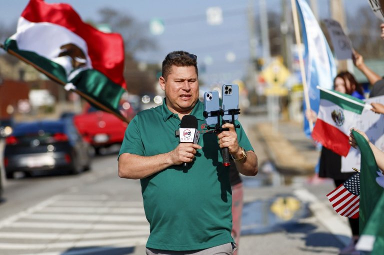 Lawyers for Spanish-language journalist in ICE custody fear deportation after unfavorable ruling | iNFOnews.ca