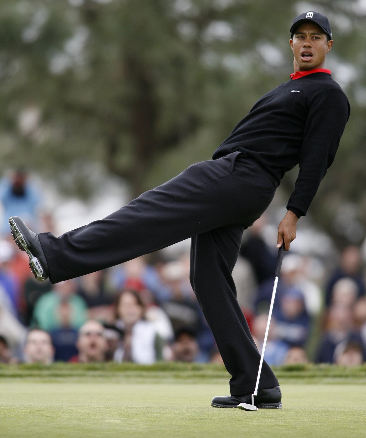 A look at Tiger Woods' life as he turns 50, in photos | iNFOnews.ca