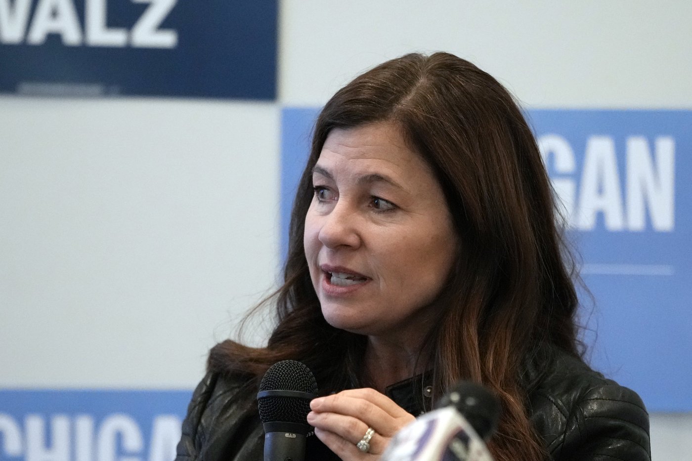 Central Michigan voters are deciding 2 open congressional seats in the fight for the US House | iNFOnews.ca Central Michigan voters are deciding 2 open congressional seats in the fight for the US House | iNFOnews.ca