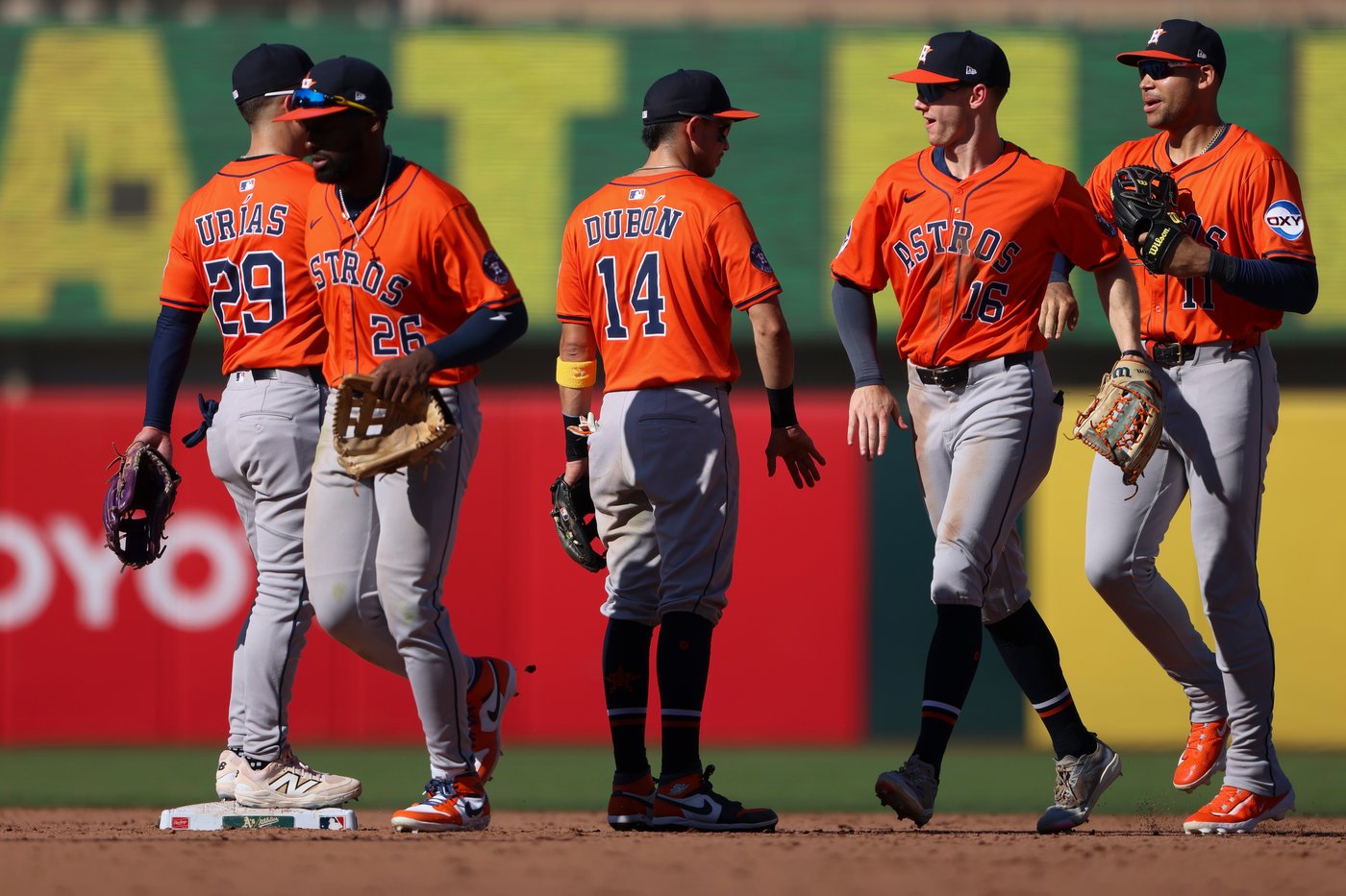 Christian Walker has HR, 3 RBIs to back Framber Valdez's strong start as Astros beat A's 11-5 | iNFOnews.ca Christian Walker has HR, 3 RBIs to back Framber Valdez's strong start as Astros beat A's 11-5 | iNFOnews.ca