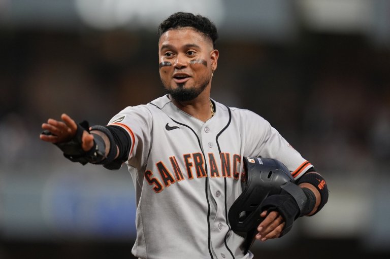 Phillies beef up lineup with 3-time NL batting champion Luis Arraez from San Francisco | iNFOnews.ca
