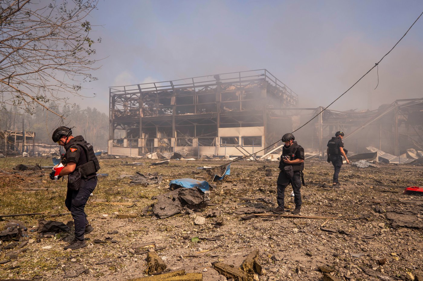 Russian strike on a Ukrainian warehouse kills 37 in the war's deadliest attack this year | iNFOnews.ca Russian strike on a Ukrainian warehouse kills 37 in the war's deadliest attack this year | iNFOnews.ca