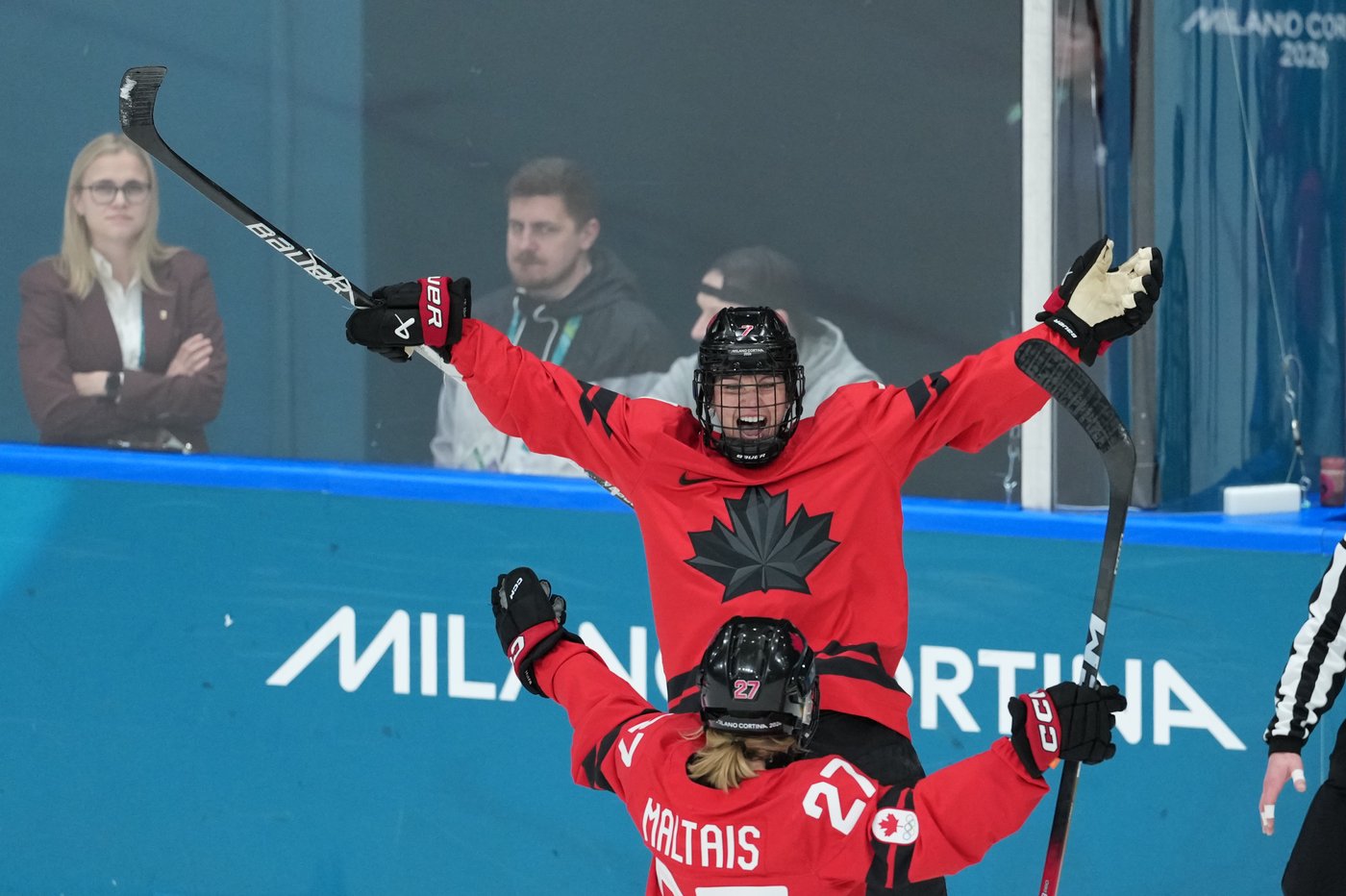 Poulin injured in Canada women's win over Czechia; Oldham wins slopestyle bronze | iNFOnews.ca Poulin injured in Canada women's win over Czechia; Oldham wins slopestyle bronze | iNFOnews.ca