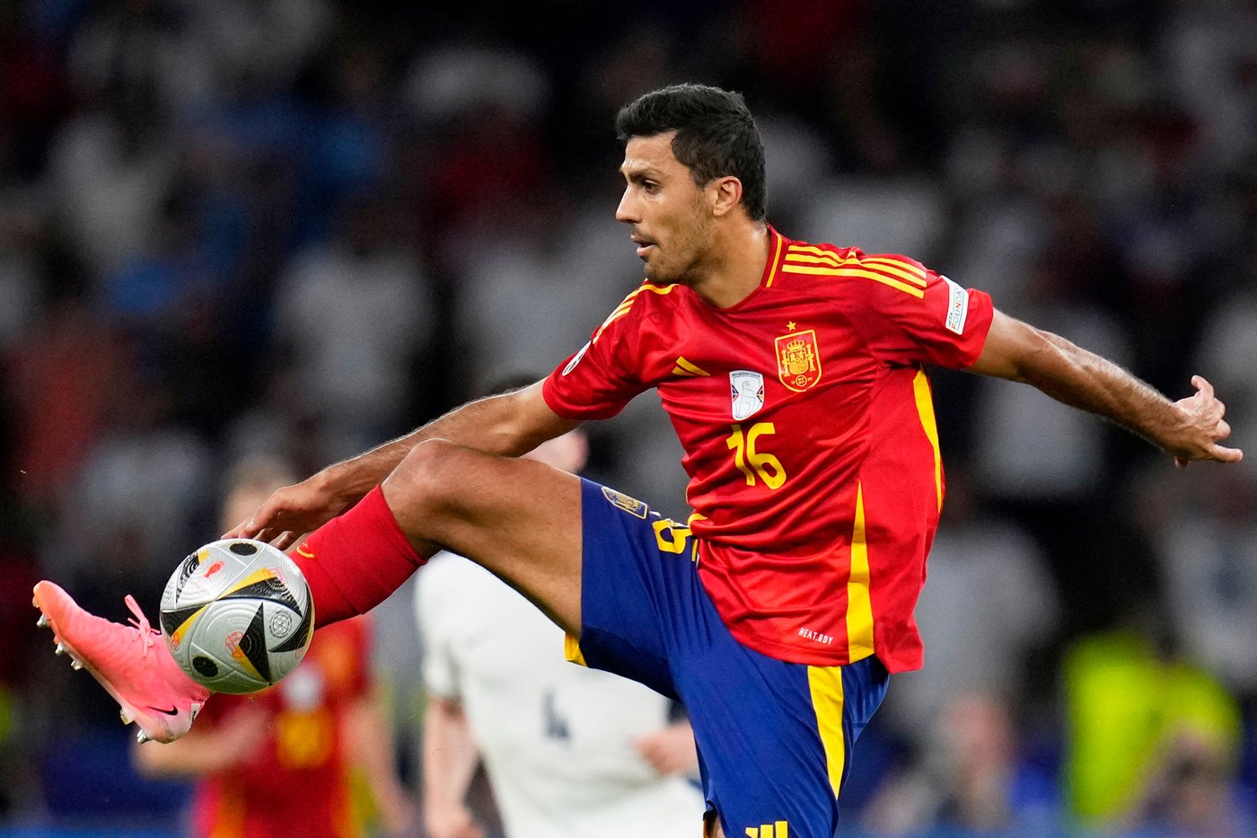 Man City star Rodri to undergo tests on groin injury sustained against Arsenal | iNFOnews.ca