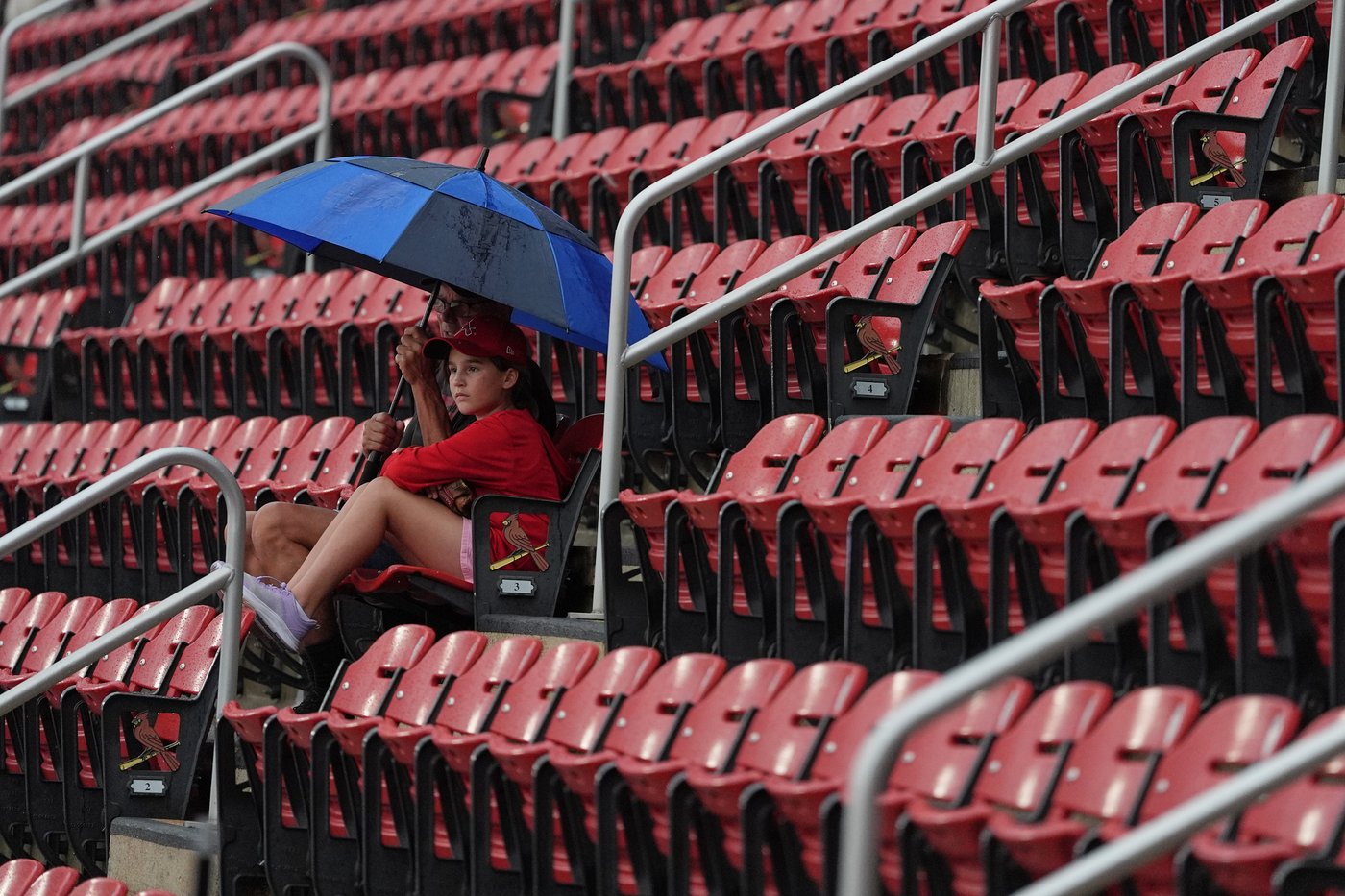 Diamondbacks-Cardinals postponed by rain; makeup set for July 23 | iNFOnews.ca