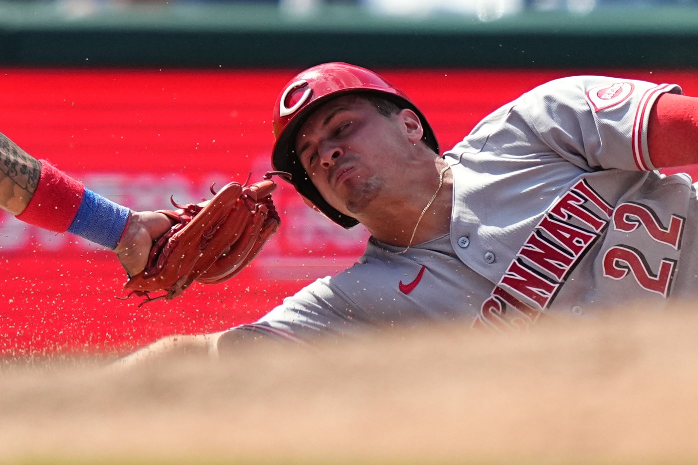 Nathaniel Lowe has 2 doubles, drives in 3 as Reds beat Phils 9-4 for Mattingly's first series loss | iNFOnews.ca Nathaniel Lowe has 2 doubles, drives in 3 as Reds beat Phils 9-4 for Mattingly's first series loss | iNFOnews.ca