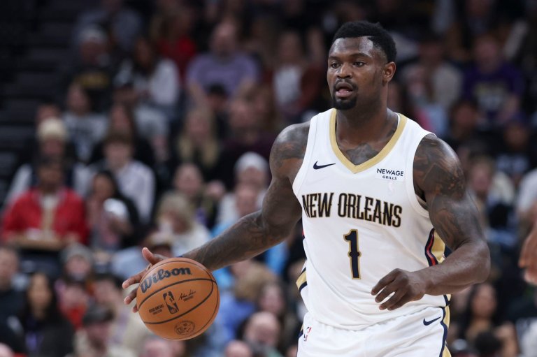 Oft-injured New Orleans Pelicans forward Zion Williamson 'tweaks' right ankle in win over Utah Jazz | iNFOnews.ca