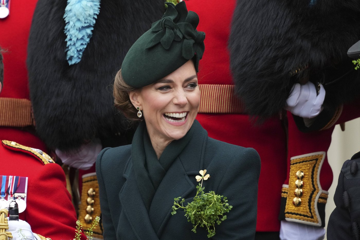 Crowds pack Dublin's streets for national St. Patrick's Day parade | iNFOnews.ca
