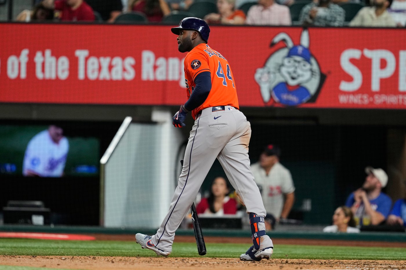 Yordan Alvarez homers twice for 2nd consecutive game to help Astros beat Rangers 4-3 | iNFOnews.ca