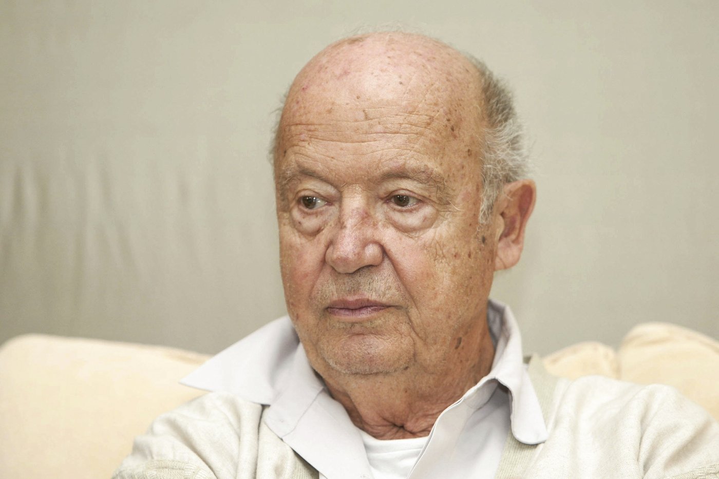 Mimis Plessas, a mild-mannered giant of modern Greek music, dies at 99 | iNFOnews.ca