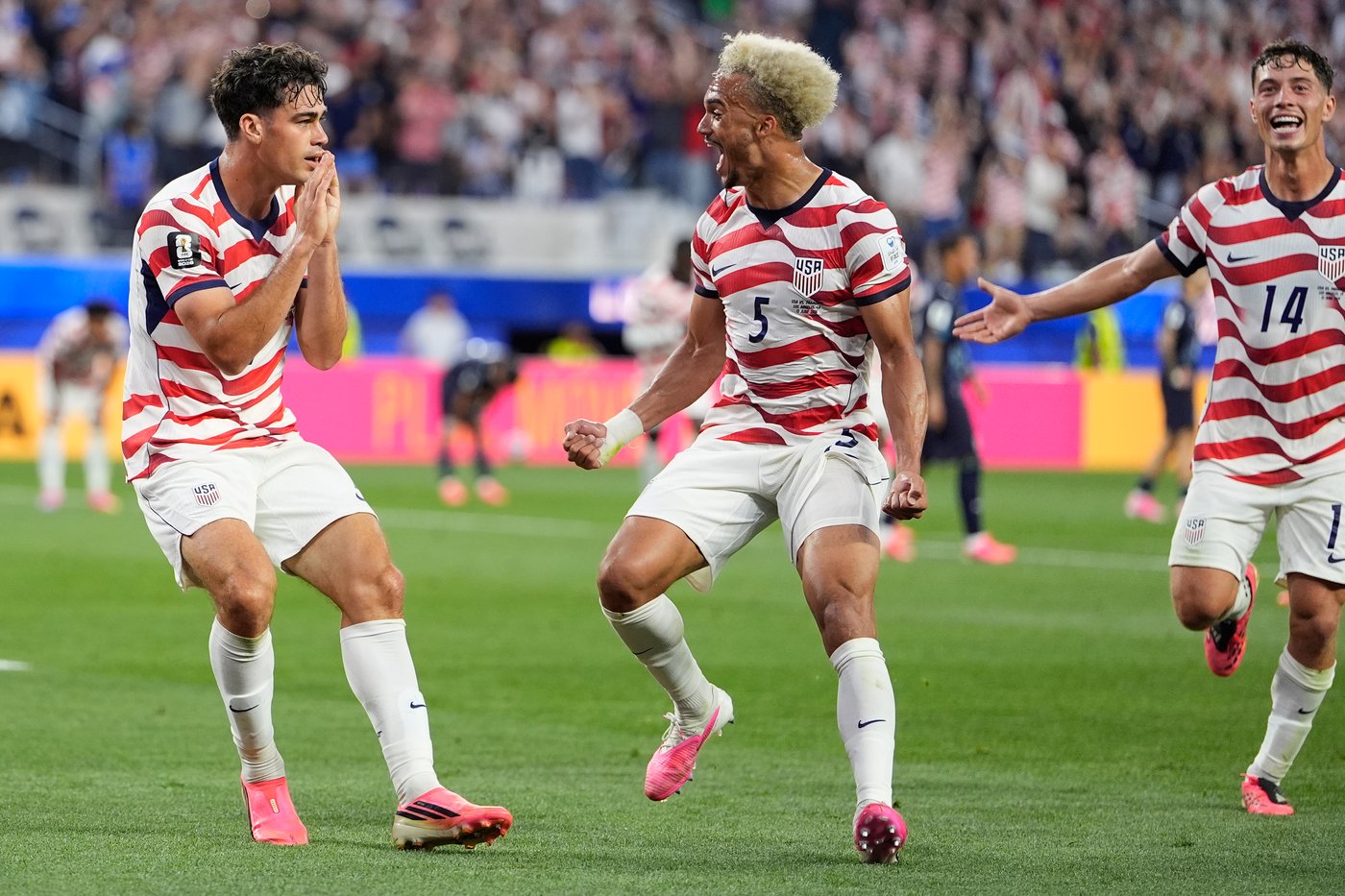 Pink boots are everywhere at the World Cup as the color becomes a soccer star | iNFOnews.ca Pink boots are everywhere at the World Cup as the color becomes a soccer star | iNFOnews.ca