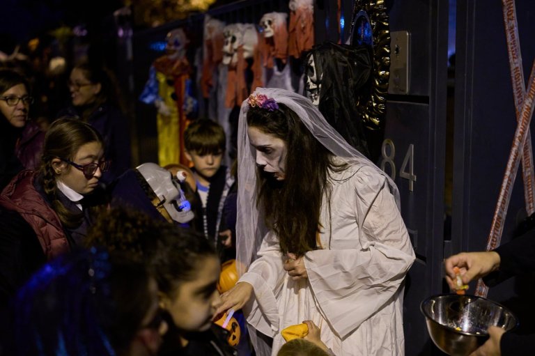 Halloween and a declining Christian tradition coexist on All Saints' Day in Spain | iNFOnews.ca Halloween and a declining Christian tradition coexist on All Saints' Day in Spain | iNFOnews.ca
