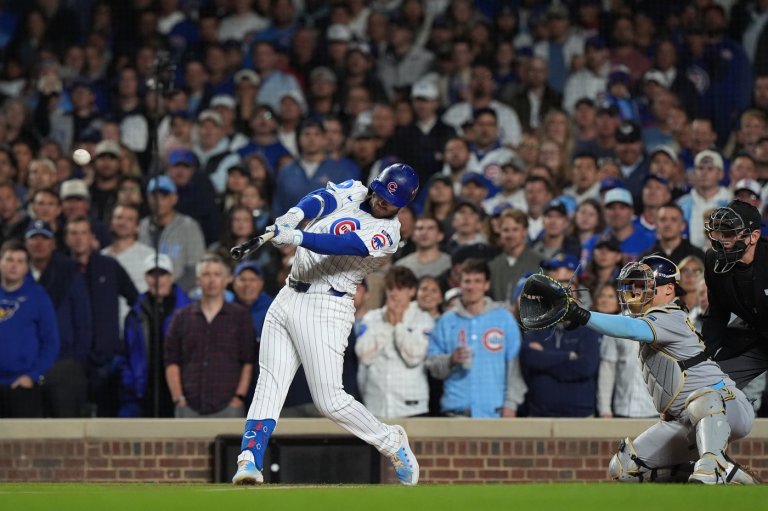 Ian Happ's homer sets the tone for the Cubs in a playoff victory against the Brewers | iNFOnews.ca