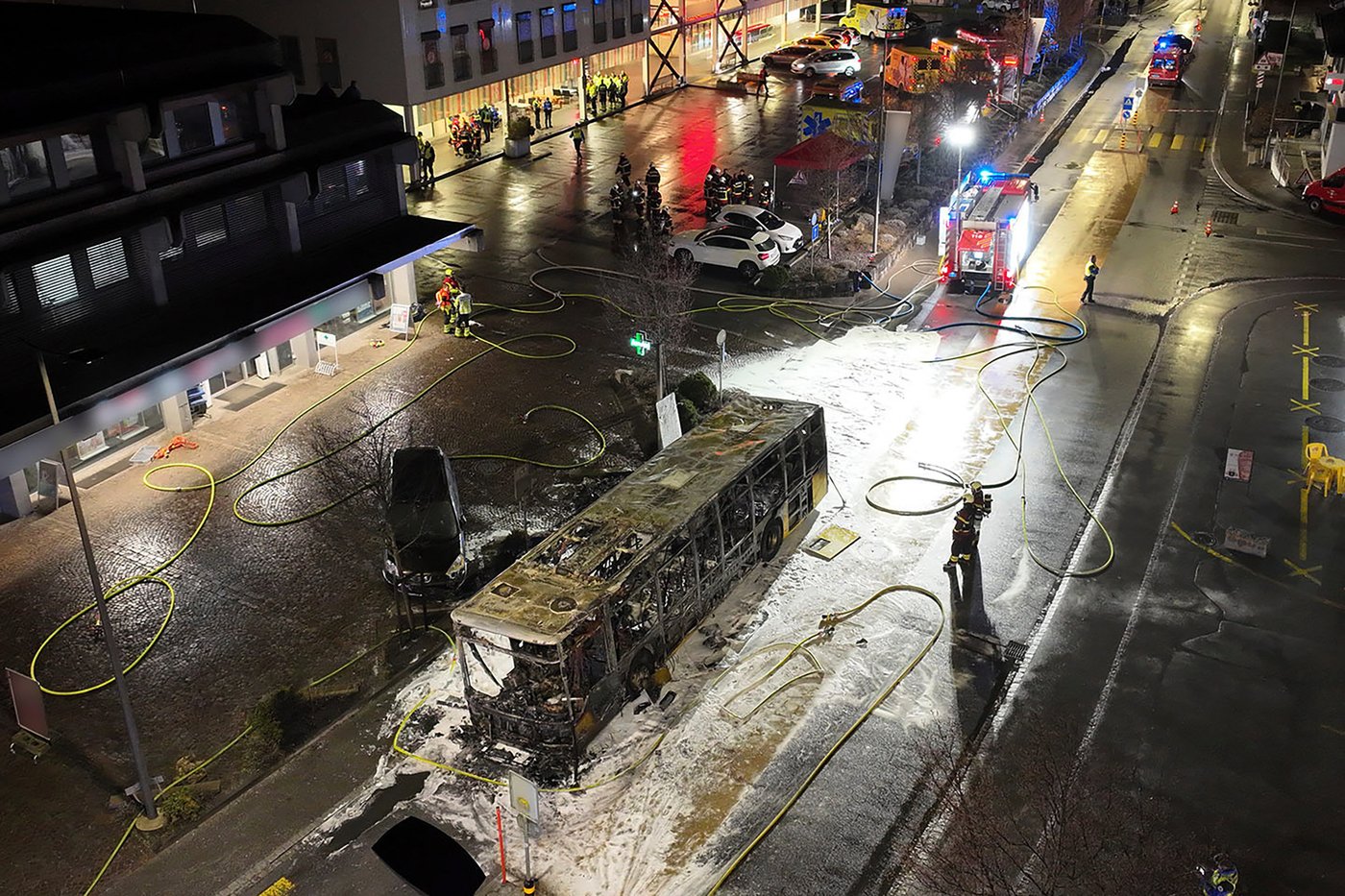 Suspect in fatal Swiss bus fire had no terror links, police say | iNFOnews.ca Suspect in fatal Swiss bus fire had no terror links, police say | iNFOnews.ca