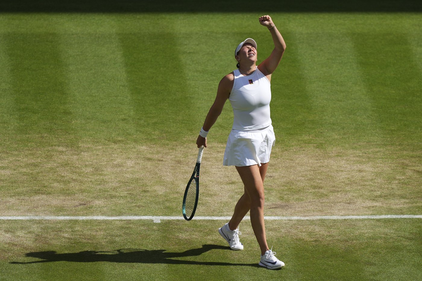 Amanda Anisimova upsets No. 1 Aryna Sabalenka at Wimbledon and faces Iga Swiatek in the final | iNFOnews.ca Amanda Anisimova upsets No. 1 Aryna Sabalenka at Wimbledon and faces Iga Swiatek in the final | iNFOnews.ca