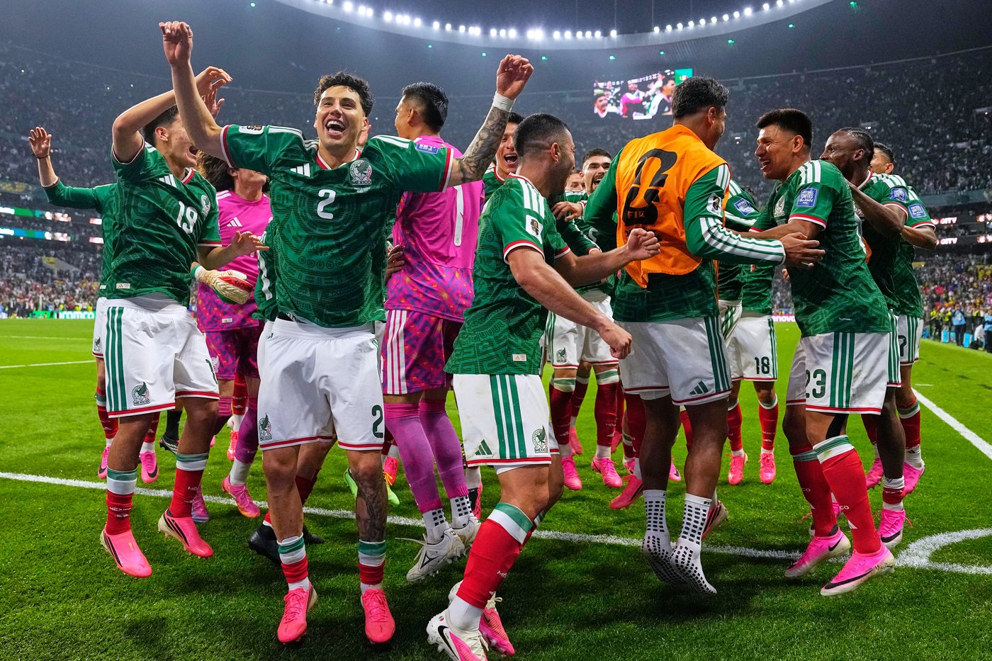 Mexico fans dream of more wins in the World Cup, singing 'What if we do?' | iNFOnews.ca