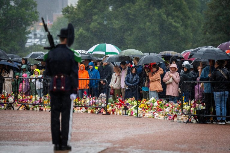 Tens of thousands mourn King Harald V in Oslo as Norway enters a new royal era | iNFOnews.ca