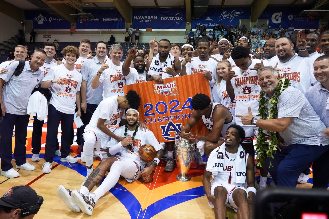 Johni Broome scores 21 and No. 4 Auburn wins Maui Invitational with a 90-76 win over Memphis | iNFOnews.ca Johni Broome scores 21 and No. 4 Auburn wins Maui Invitational with a 90-76 win over Memphis | iNFOnews.ca