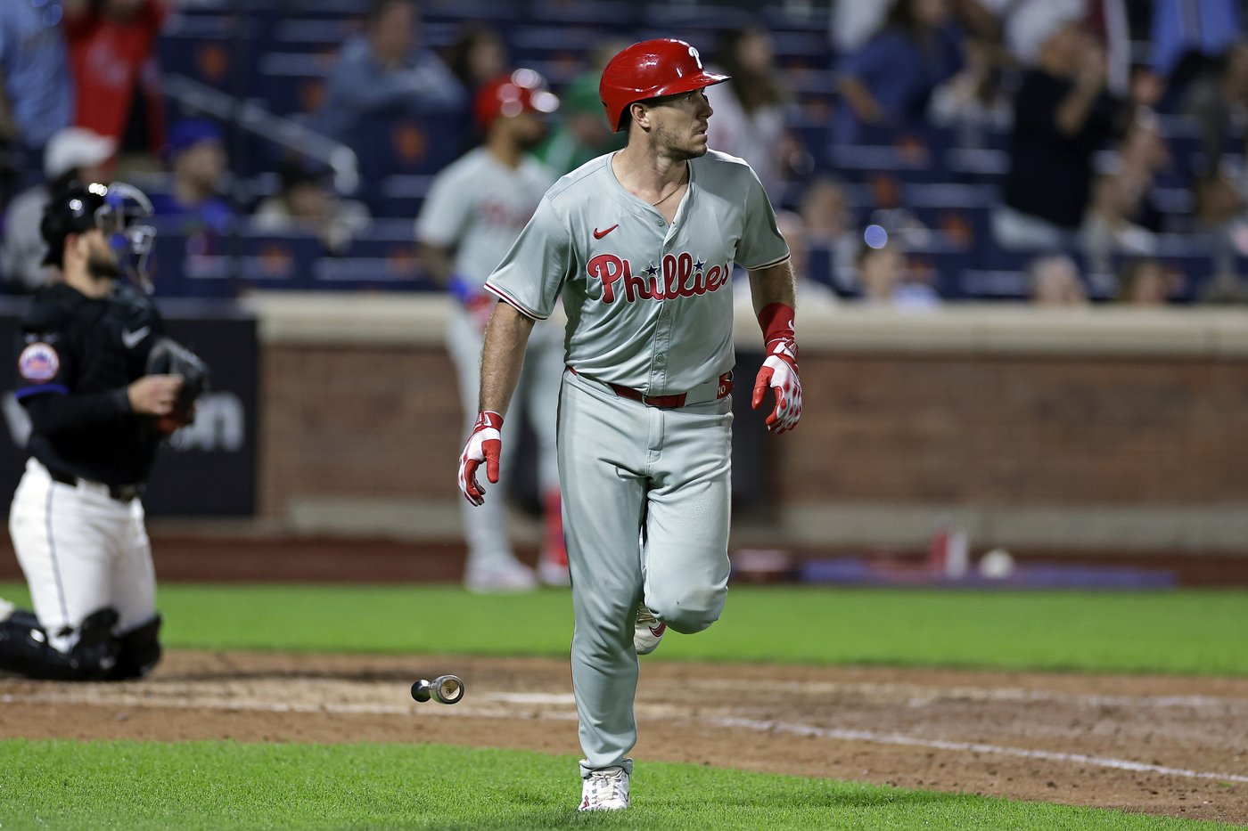 Phillies clinch 3rd straight playoff berth and close in on NL East title | iNFOnews.ca Phillies clinch 3rd straight playoff berth and close in on NL East title | iNFOnews.ca