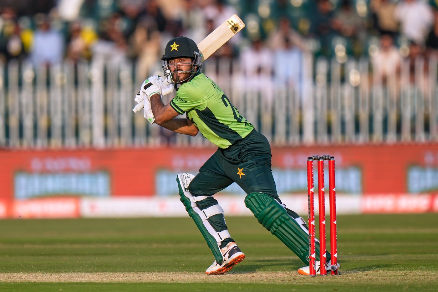 Superb all-round effort by Minhas as Pakistan floors England in ODI tri-series | iNFOnews.ca Superb all-round effort by Minhas as Pakistan floors England in ODI tri-series | iNFOnews.ca