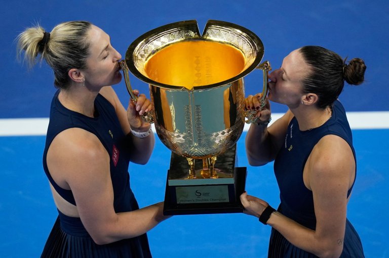 Stefani and Canada's Dabrowski win women's doubles final at China Open | iNFOnews.ca